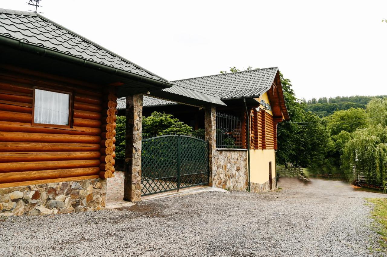 Chudodievo In Chynadievo Mini-Hotel Chynadiyovo Exteriér fotografie