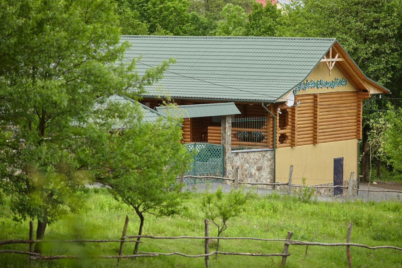 Chudodievo In Chynadievo Mini-Hotel Chynadiyovo Exteriér fotografie